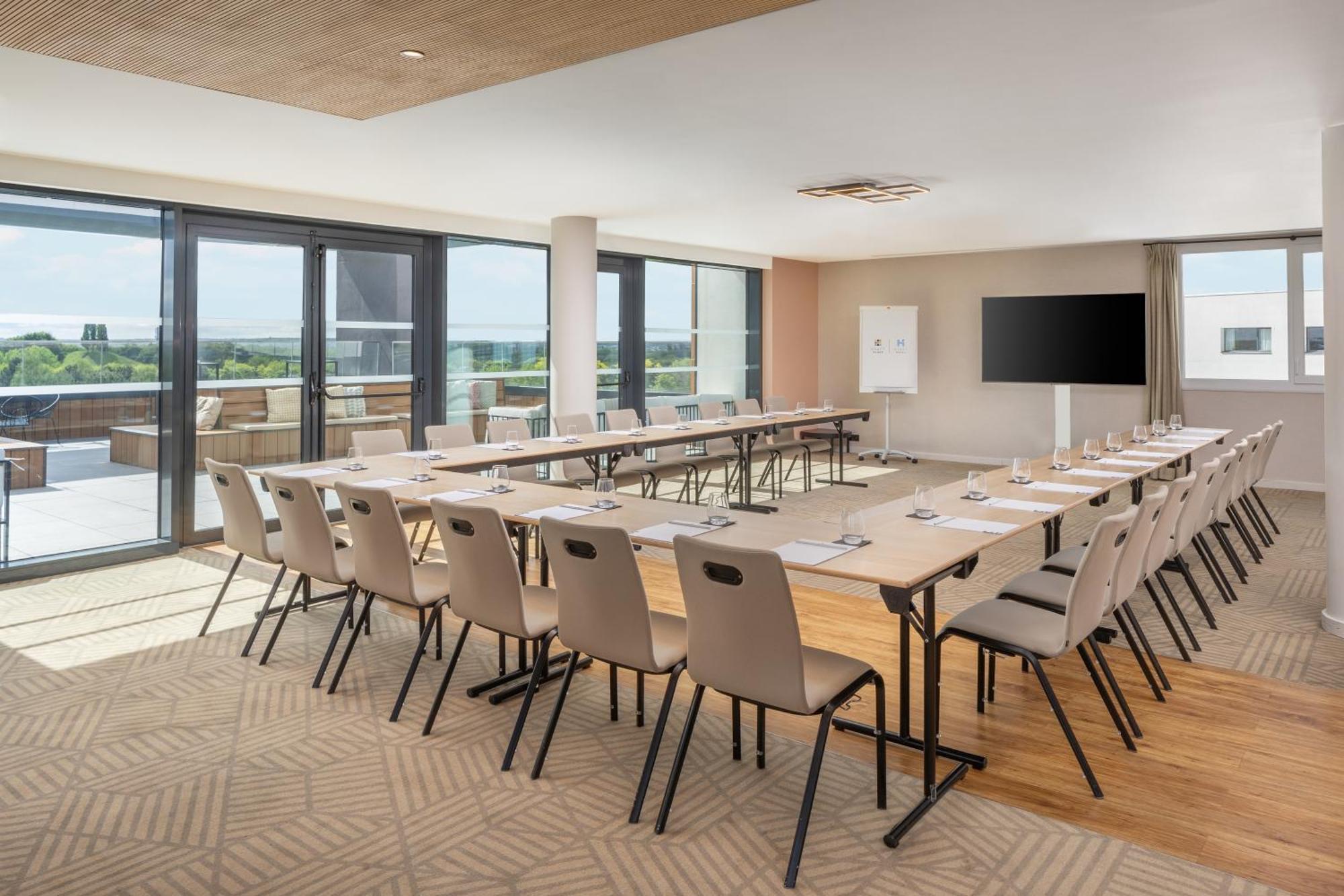 Hyatt Place Paris Charles De Gaulle Airport Руасси-эн-Франс Экстерьер фото